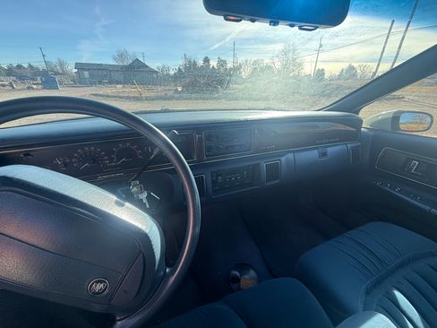 Used 1993 Buick Roadmaster Sedan image 12