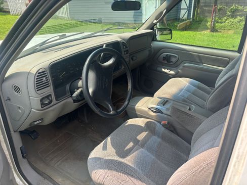 Used 1997 Chevrolet Silverado 1500 2WD Extended Cab image 8