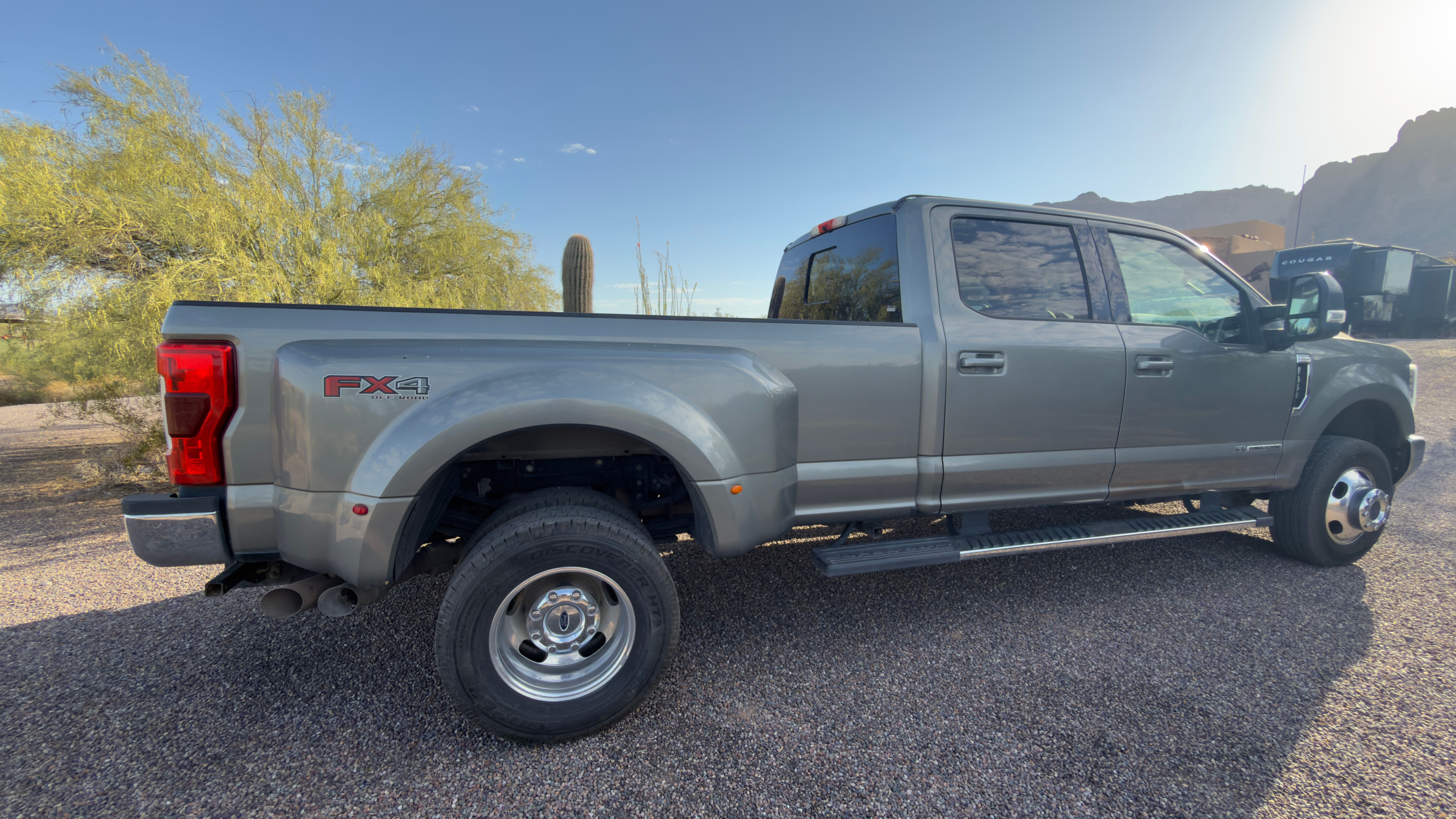 Used 2019 Ford F350 Lariat w/ Tow Technology Bundle AWD/4WD image 4