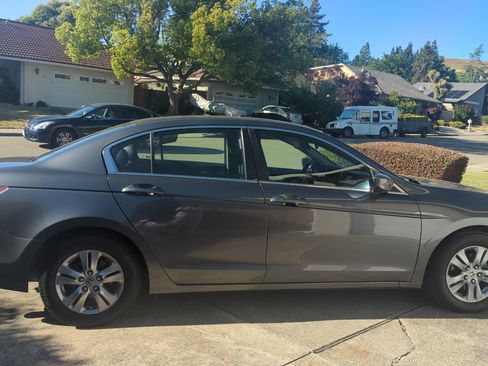 Used 2012 Honda Accord LX image 4