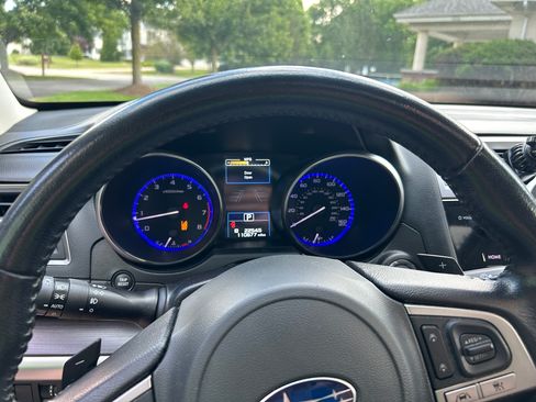 Used 2016 Subaru Legacy 3.6R Limited AWD/4WD image 6