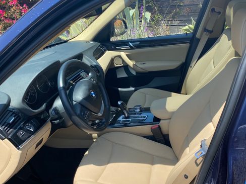 Used 2017 BMW X3 sDrive28i RWD image 9
