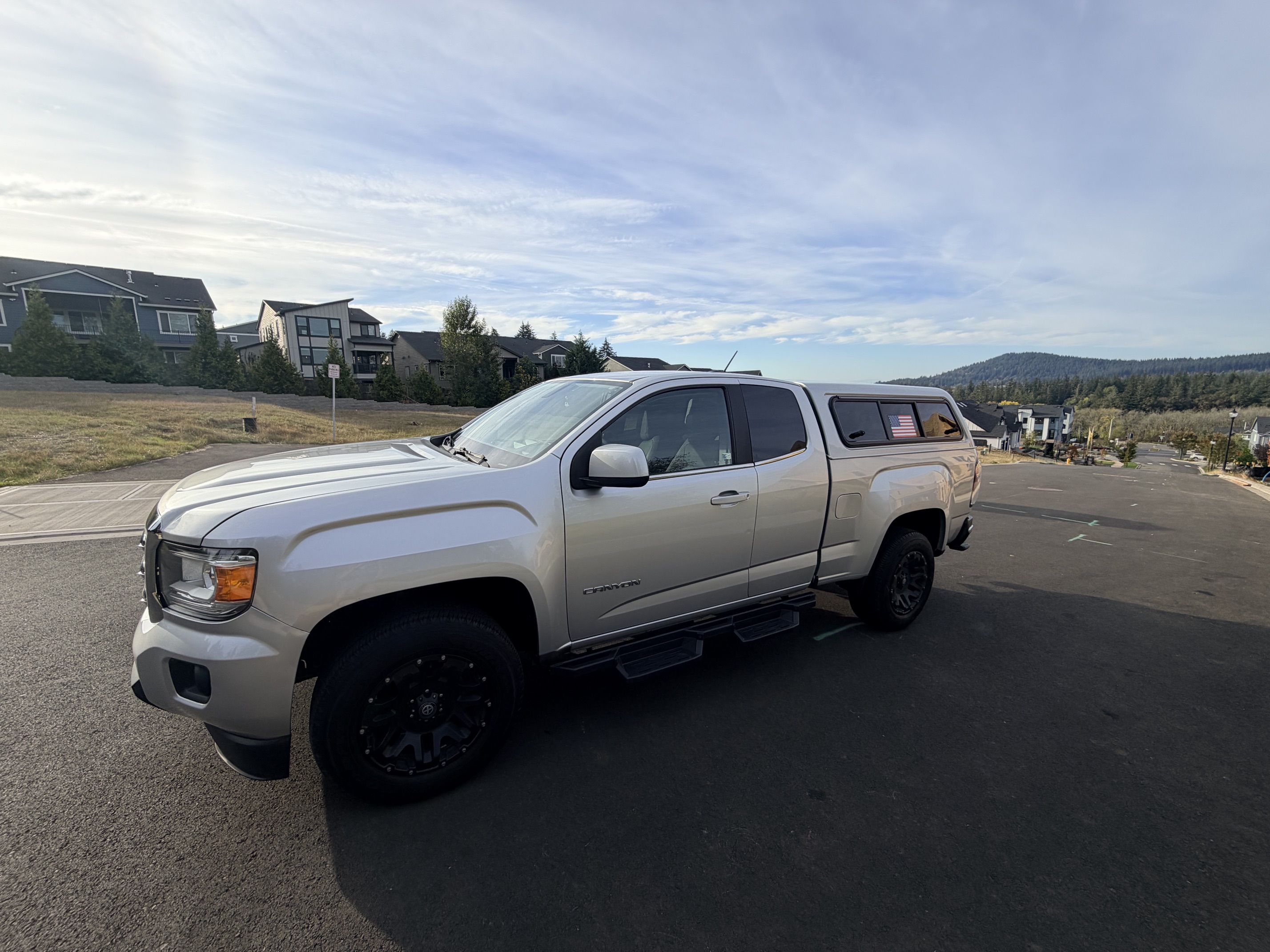 Used 2016 GMC Canyon SLE w/ SLE Convenience Package RWD image 1