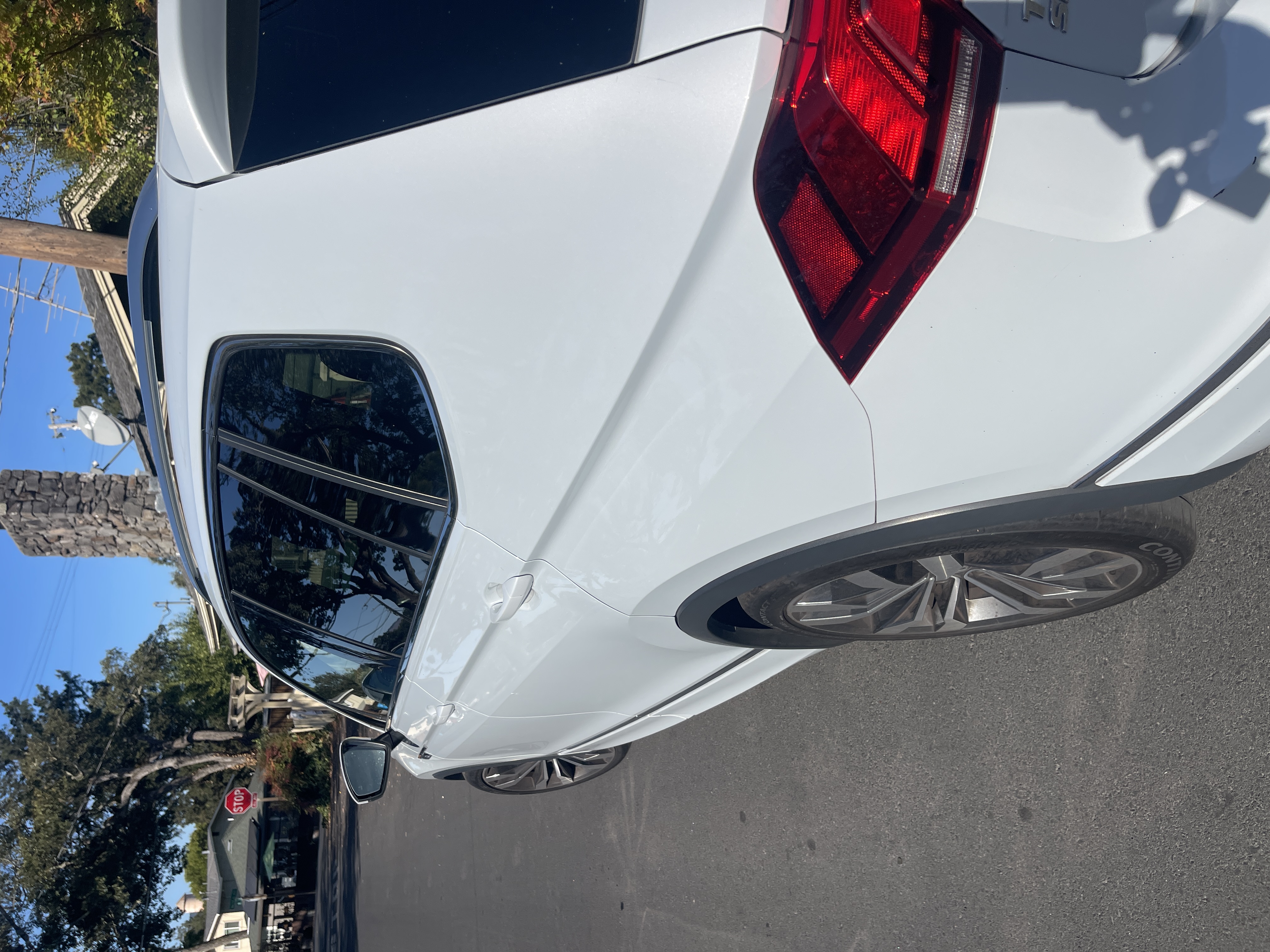 Used 2019 Volkswagen Tiguan SEL Premium R-Line w/ 3rd Row Seat Package AWD/4WD image 9