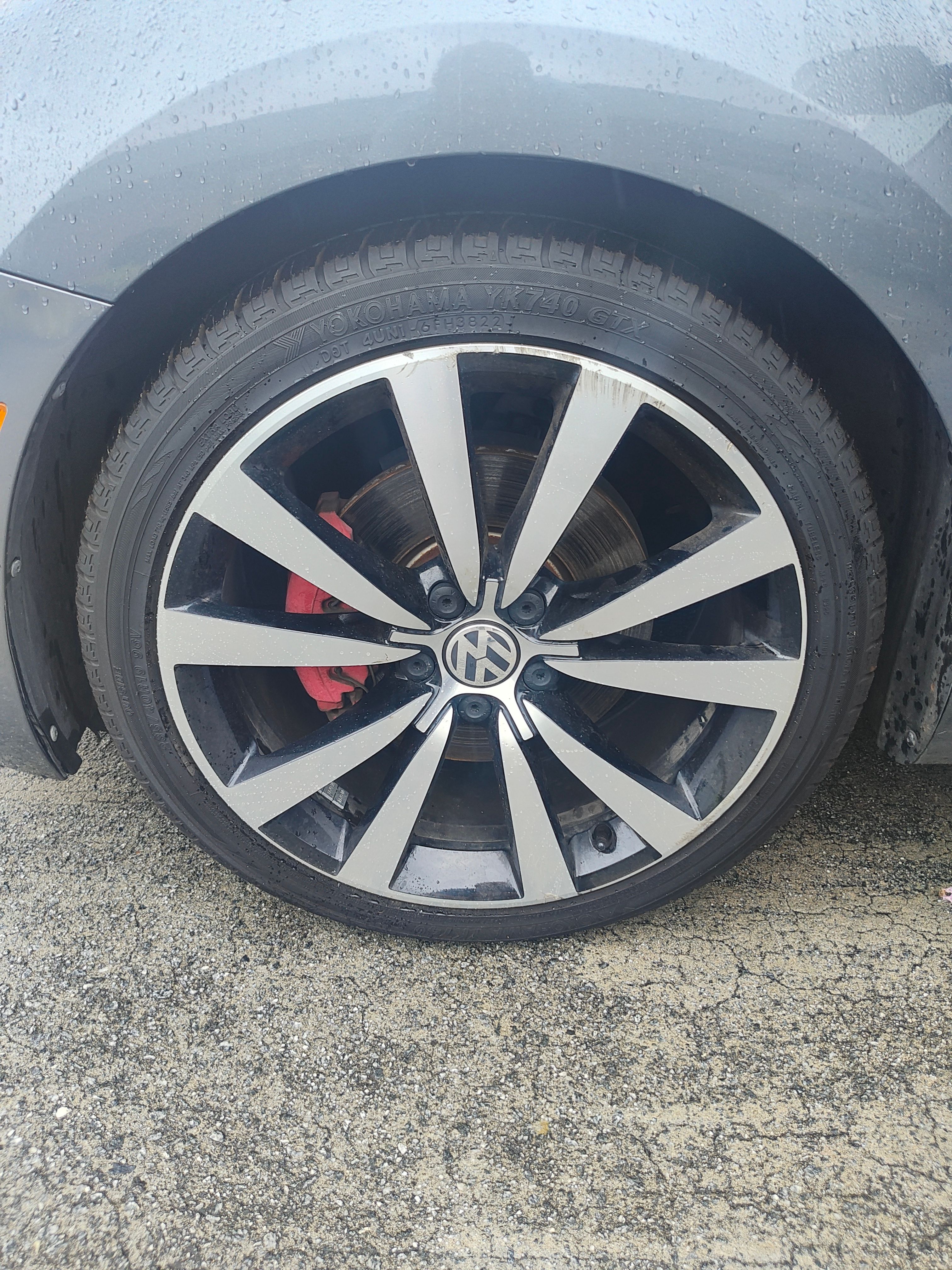 Used 2012 Volkswagen Beetle 2.0T FWD image 13