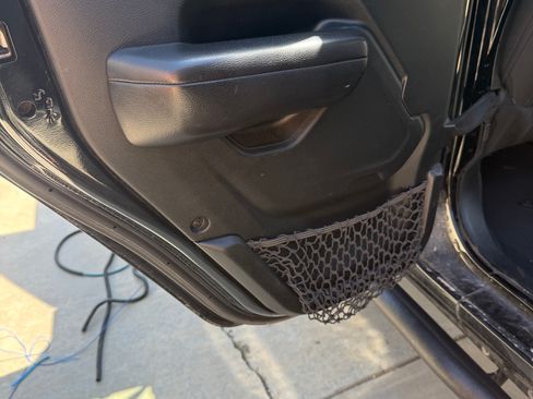 Used 2018 Jeep Wrangler Unlimited Sport S AWD/4WD image 11