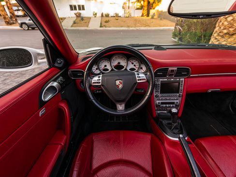 Used 2006 Porsche 911 Carrera S image 15