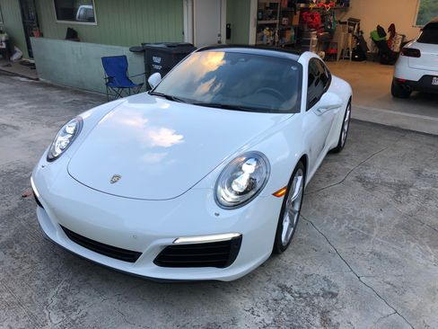 Used 2017 Porsche 911 Carrera image 11