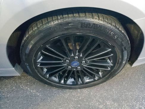 Used 2016 Ford Fusion SE w/ Equipment Group 202A image 2