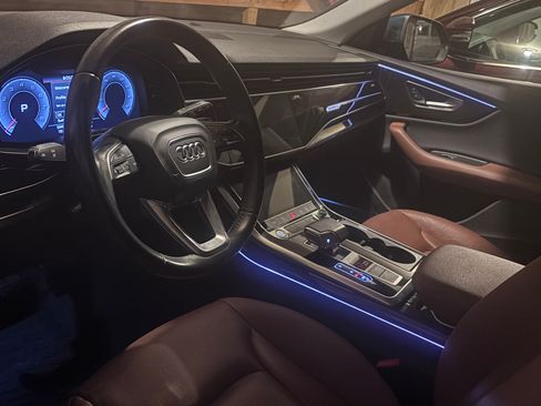 Used 2020 Audi Q8 Premium Plus w/ Premium Plus Package AWD/4WD image 2