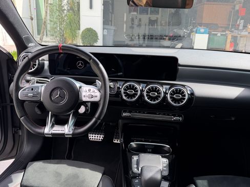 Used 2021 Mercedes-Benz A 35 AMG 4MATIC image 4