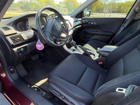 Used 2014 Honda Accord Sport image 14