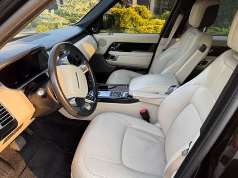 Used 2020 Land Rover Range Rover HSE AWD/4WD image 16