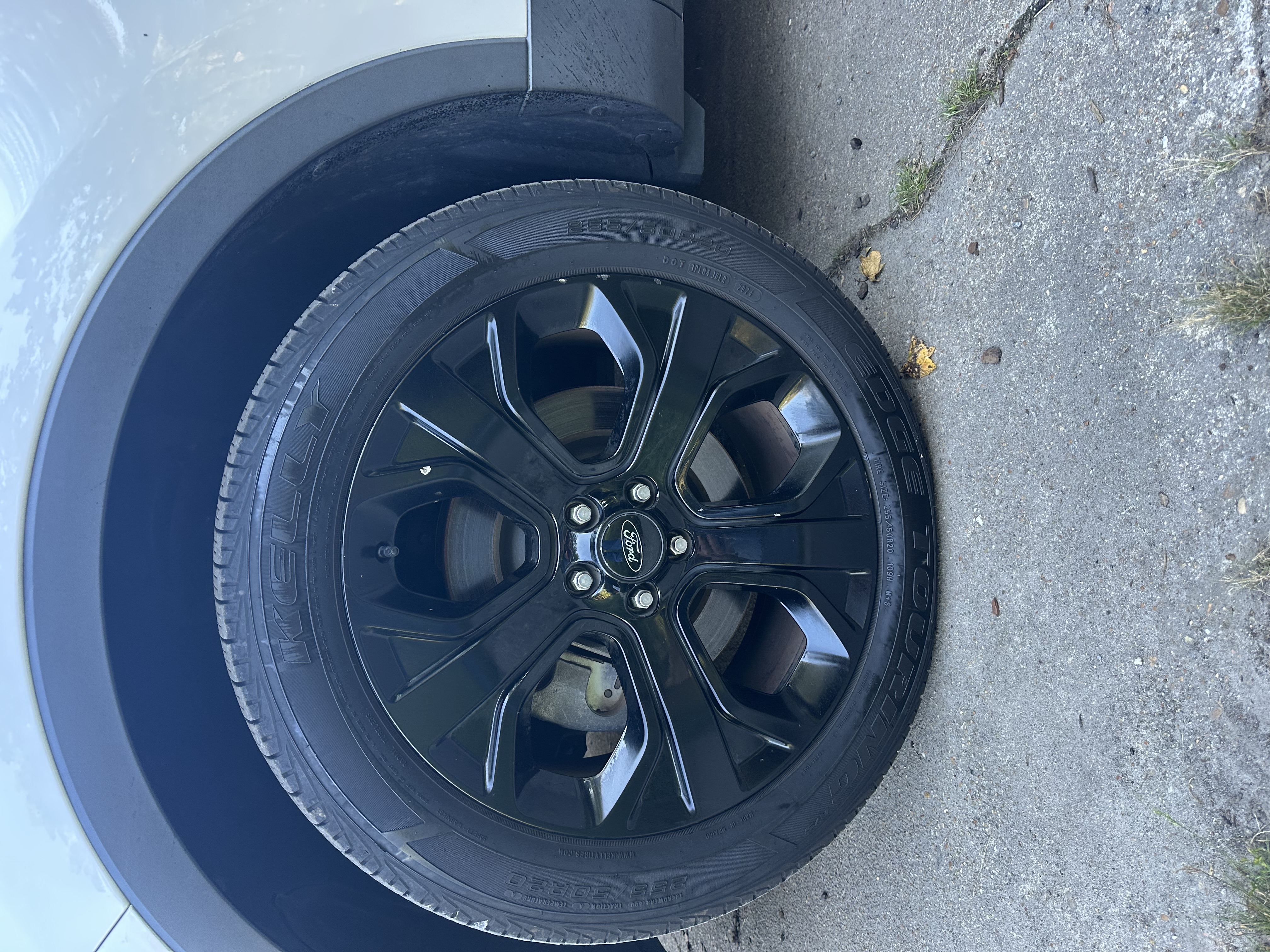 Used 2019 Ford Explorer Sport w/ Equipment Group 401A AWD/4WD image 14