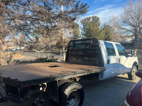 Used 2011 Ford F350 XL w/ PWR Equipment Group image 4