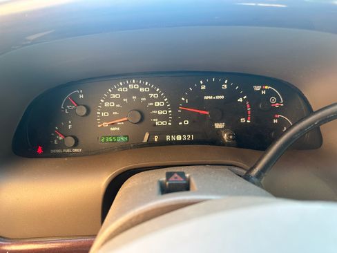 Used 2004 Ford Excursion Limited image 12