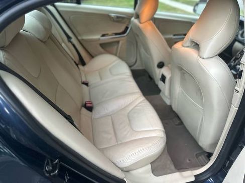 Used 2012 Volvo S60 T5 image 13