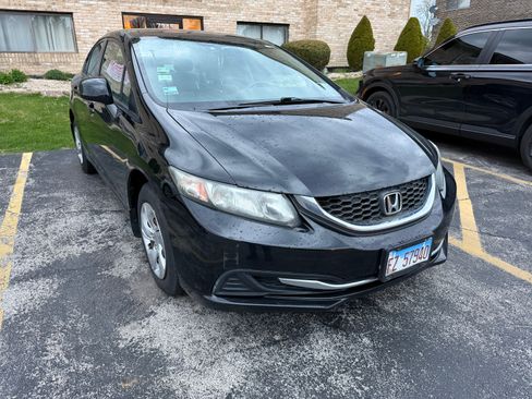 Used 2013 Honda Civic LX image 2