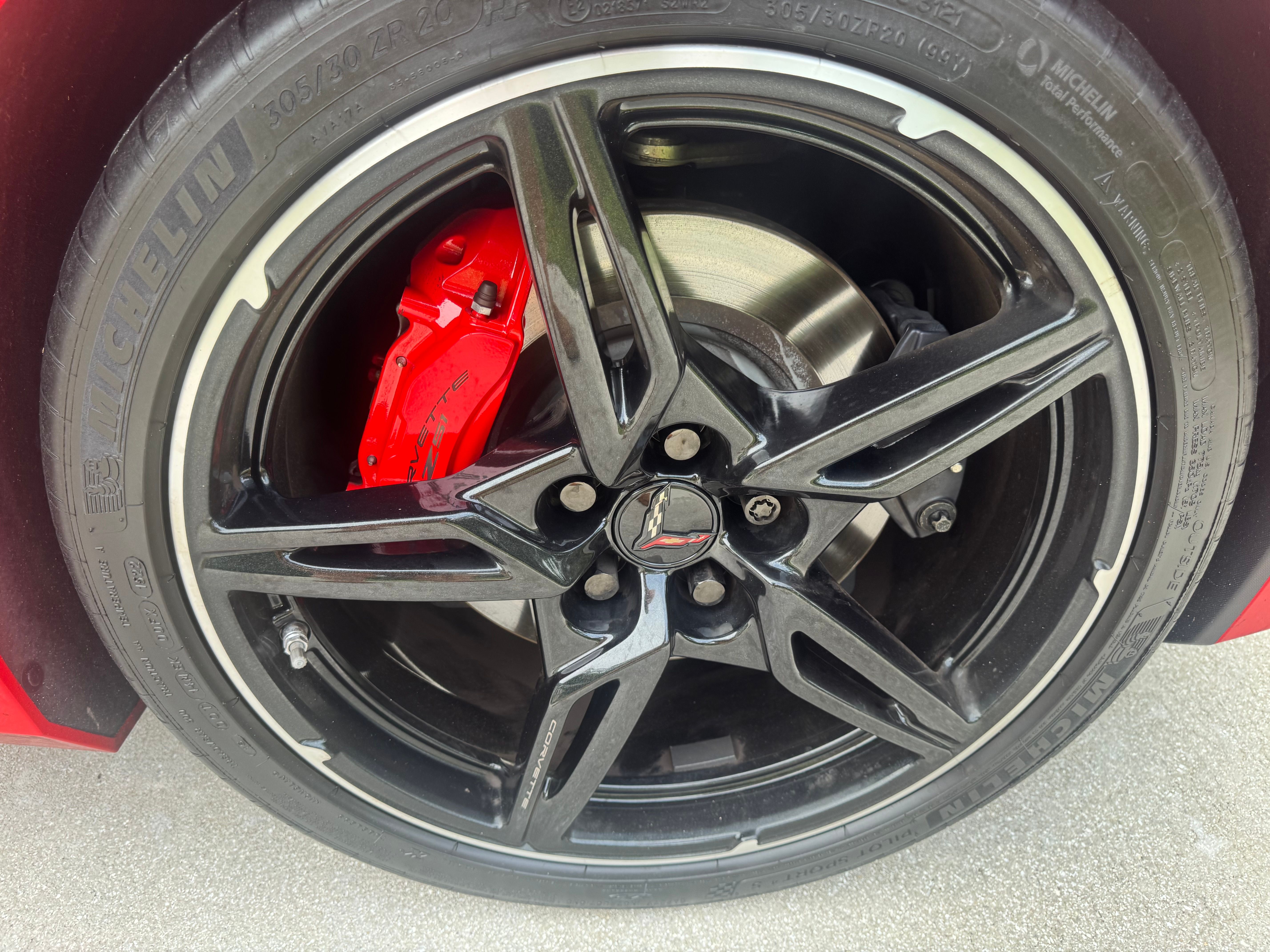Used 2022 Chevrolet Corvette Stingray Preferred Cpe w/ Z51 Performance Package RWD image 20
