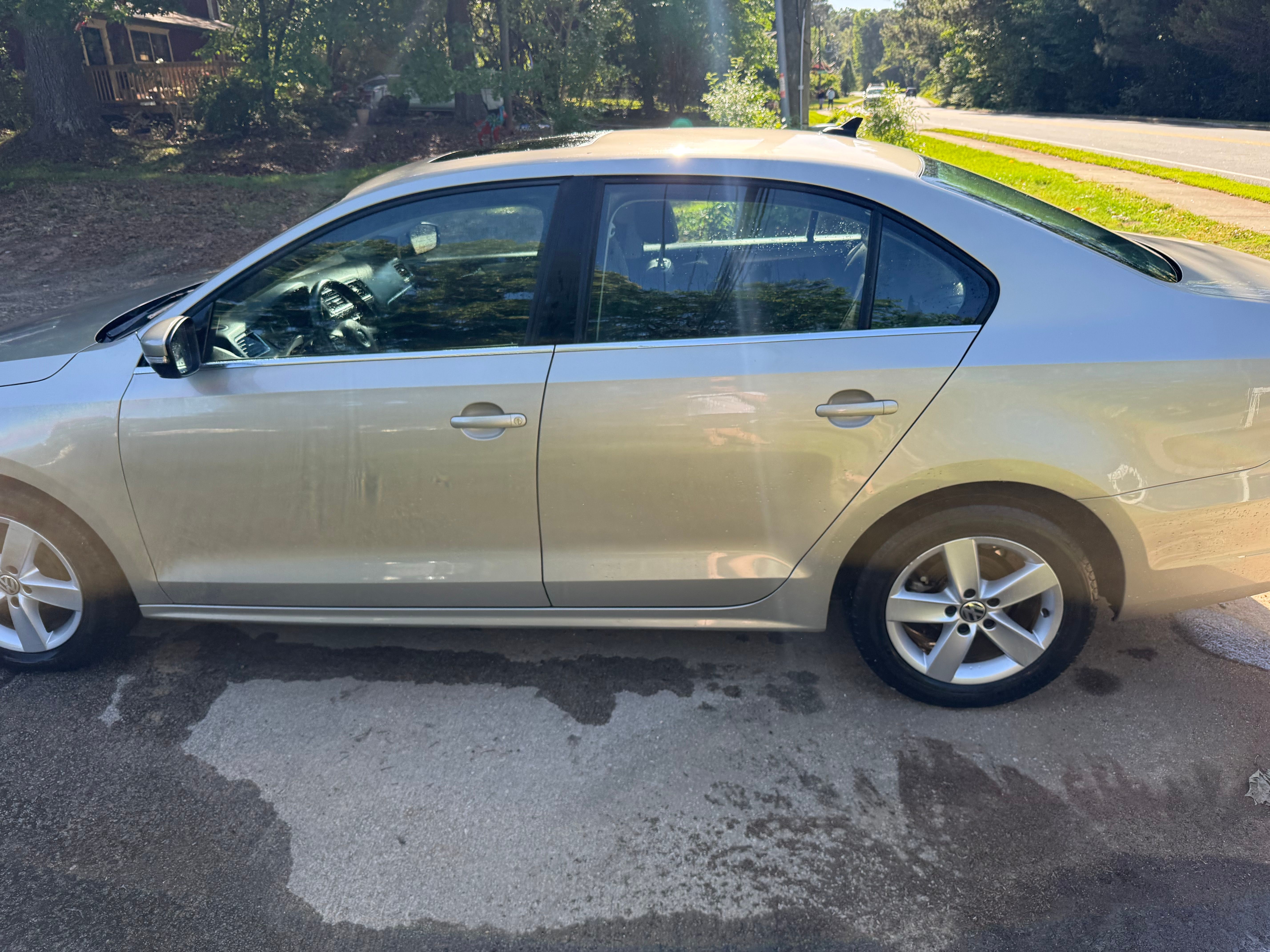 Used 2013 Volkswagen Jetta TDI FWD image 18