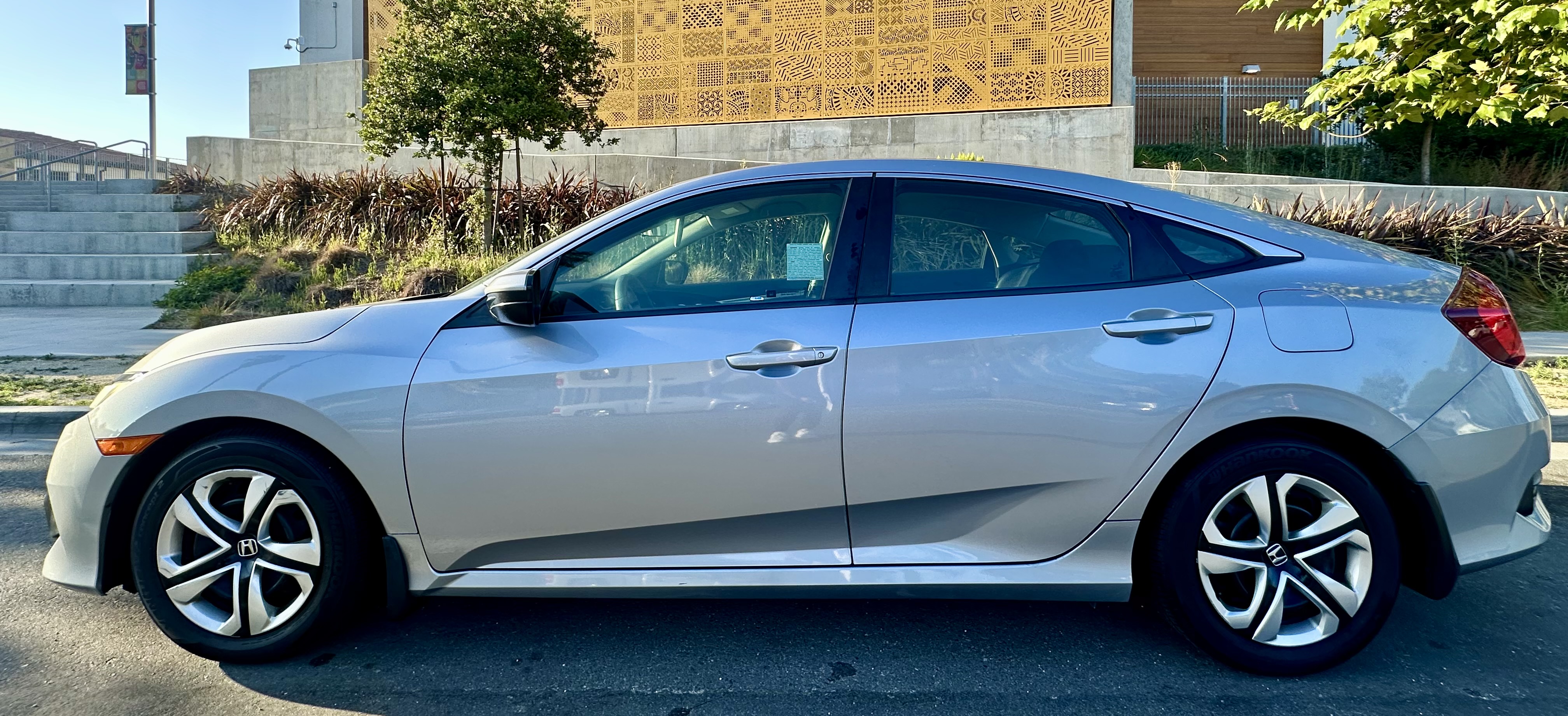 Used 2018 Honda Civic LX image 2