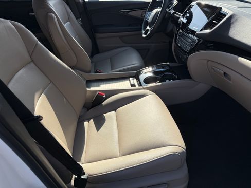 Used 2019 Honda Pilot Touring image 15