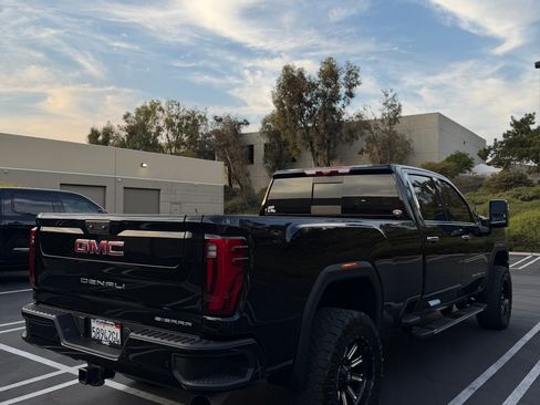 Used 2025 GMC Sierra 2500 Denali w/ Technology Package image 20