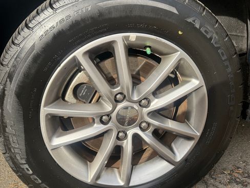 Used 2014 Dodge Grand Caravan R/T image 6