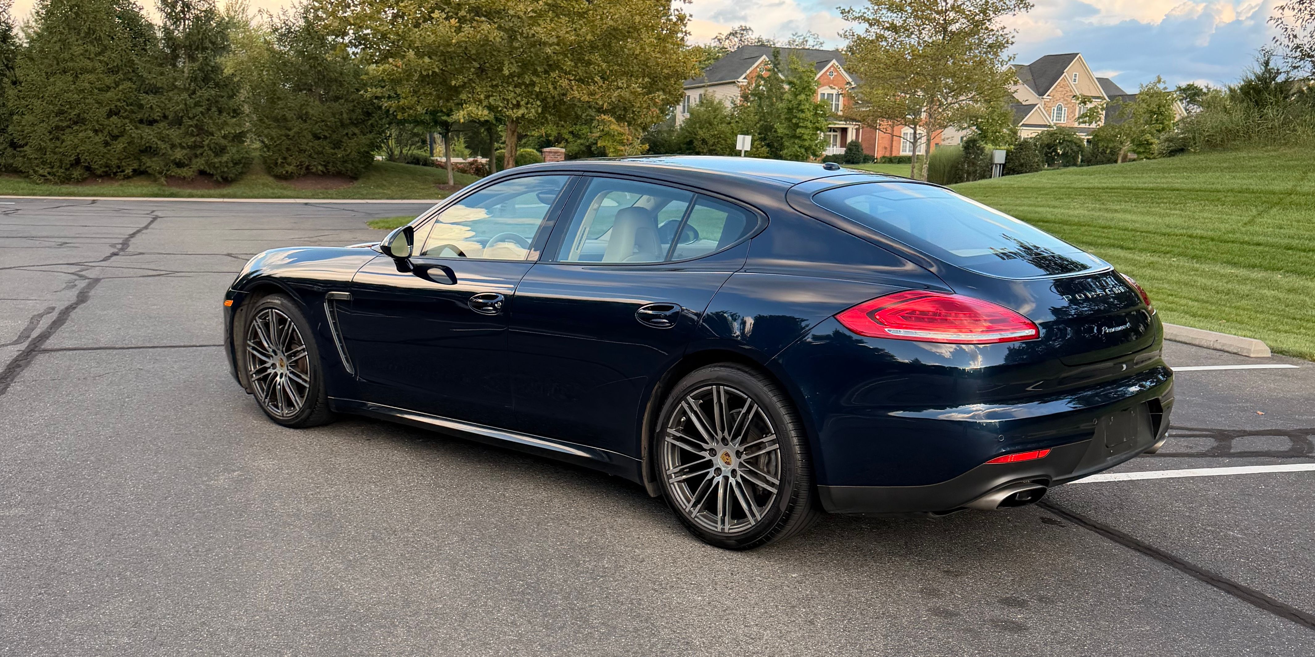 Used 2016 Porsche Panamera 4 Edition AWD/4WD image 5