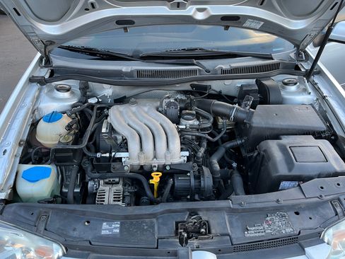 Used 2005 Volkswagen Jetta GL image 8