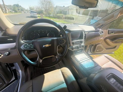 Used 2016 Chevrolet Suburban LTZ image 15