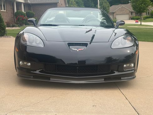 Used 2010 Chevrolet Corvette Grand Sport w/ Preferred Equipment Group RWD image 28