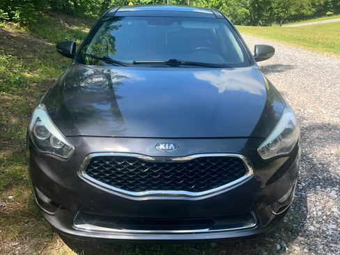 Used 2014 Kia Cadenza Premium w/ Technology Package FWD image 1
