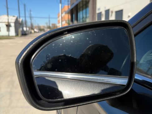 Used 2019 Ford Fusion SE image 17