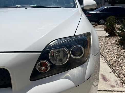Used 2009 Scion tC FWD image 13