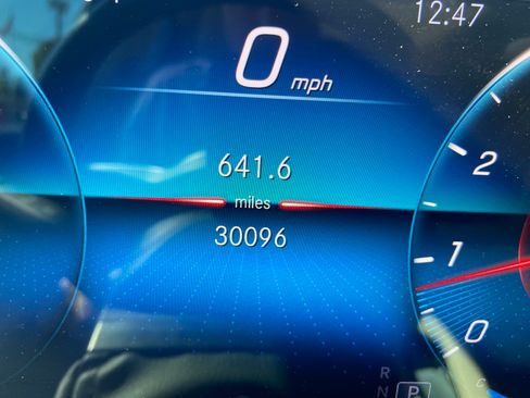 Used 2021 Mercedes-Benz GLE 350 4MATIC image 13