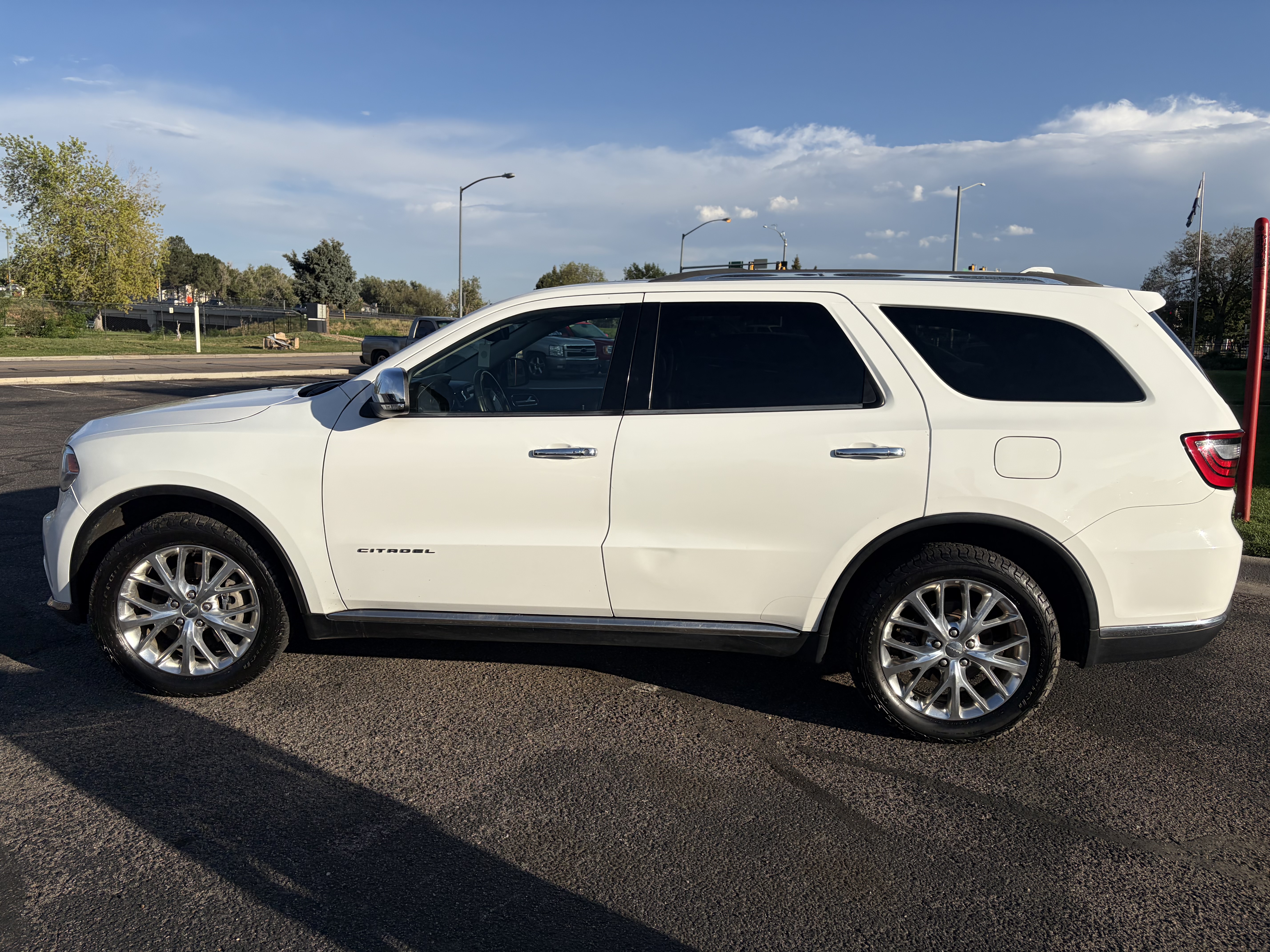 Used 2014 Dodge Durango Citadel w/ Technology Group AWD/4WD image 10