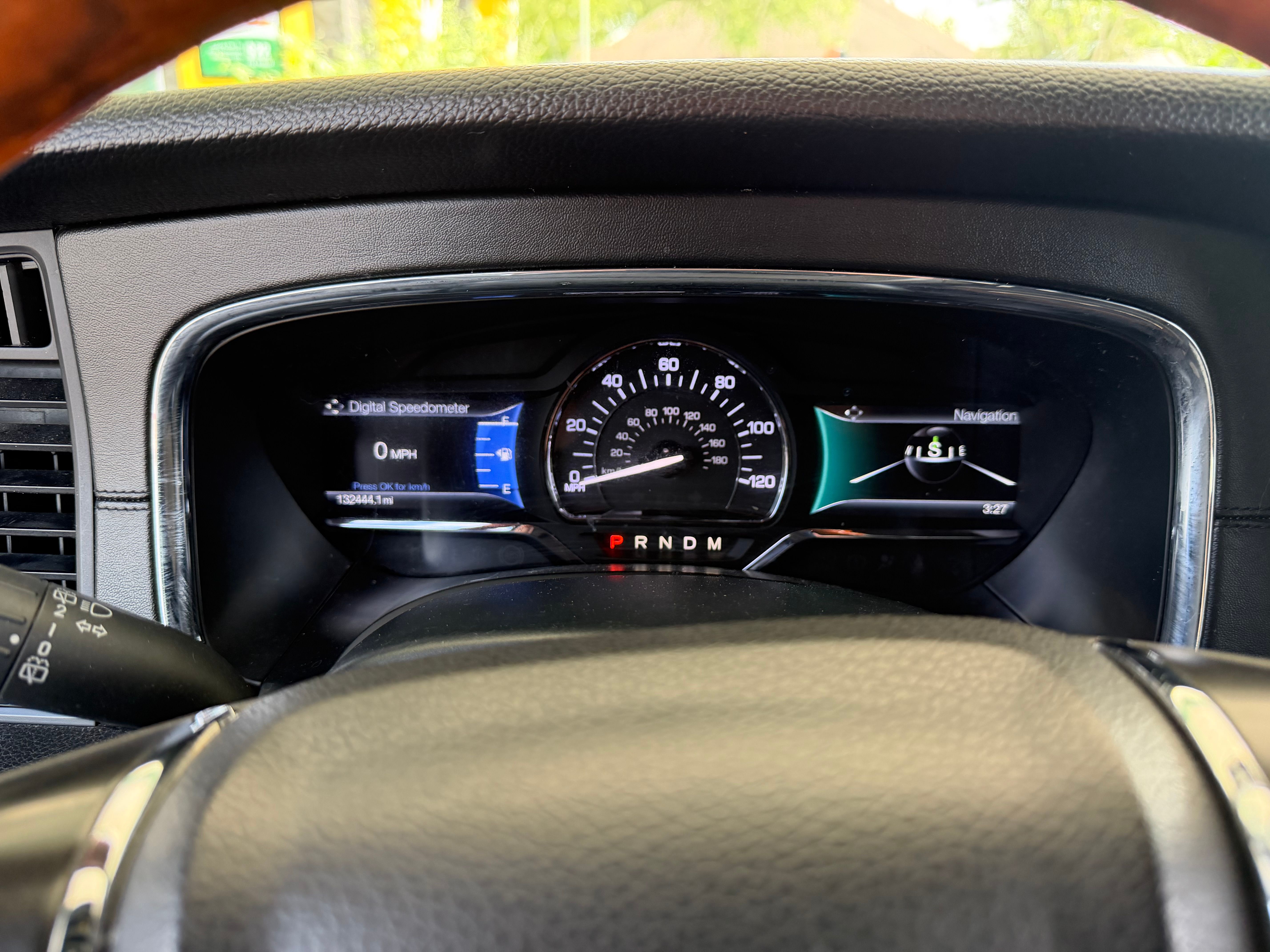 Used 2017 Lincoln Navigator L Select RWD image 12
