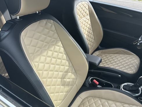 Used 2019 Volkswagen Beetle 2.0T Final Edition SEL FWD image 11
