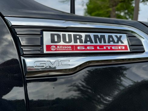 Used 2021 GMC Sierra 3500 Denali w/ Denali Ultimate Package image 8