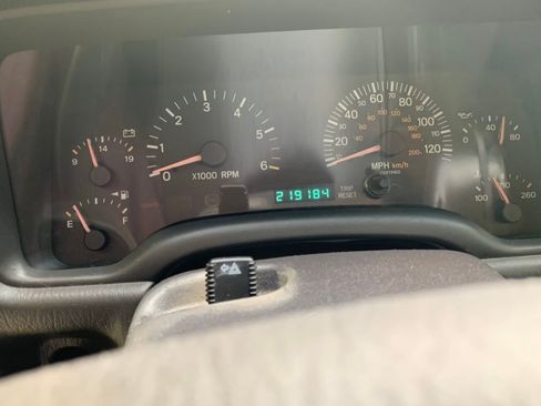 Used 2001 Jeep Cherokee Sport AWD/4WD image 15
