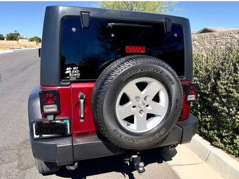 Used 2011 Jeep Wrangler Unlimited Sport AWD/4WD image 6