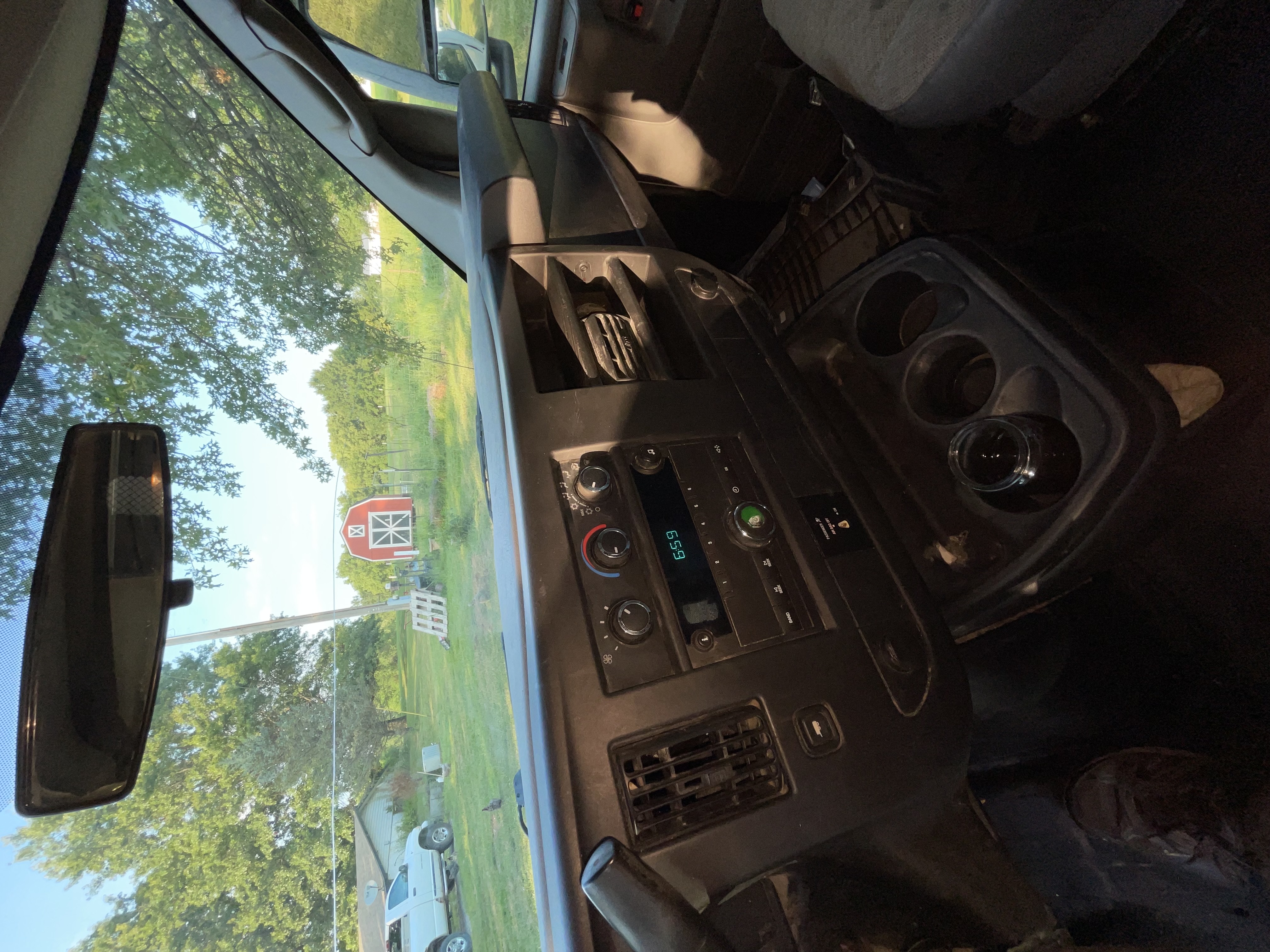 Used 2011 Chevrolet Express 3500 RWD image 9