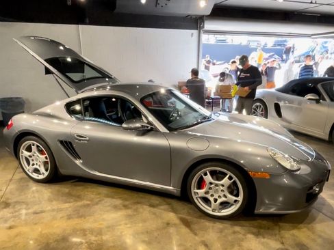 Used 2006 Porsche Cayman S image 8