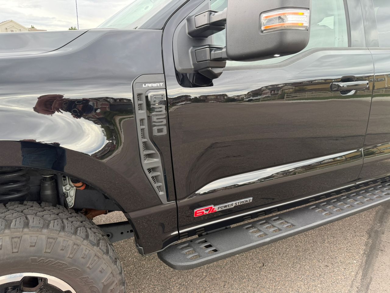 Used 2025 Ford F350 Lariat w/ Lariat Ultimate Package AWD/4WD image 10