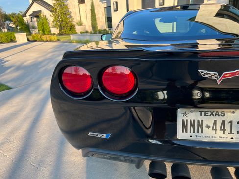 Used 2009 Chevrolet Corvette ZR1 w/ Preferred Equipment Group image 10