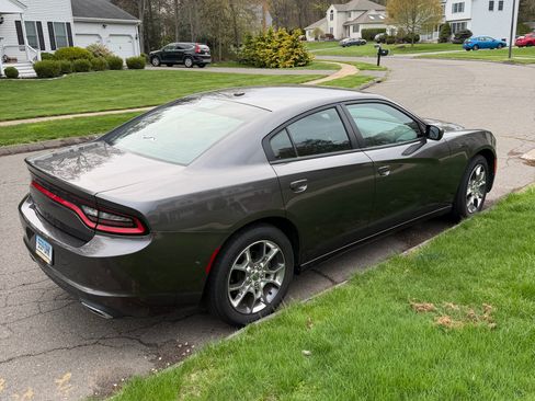 Used 2016 Dodge Charger SE w/ Popular Equipment Group image 9