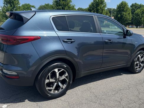 Used 2020 Kia Sportage LX AWD/4WD image 10