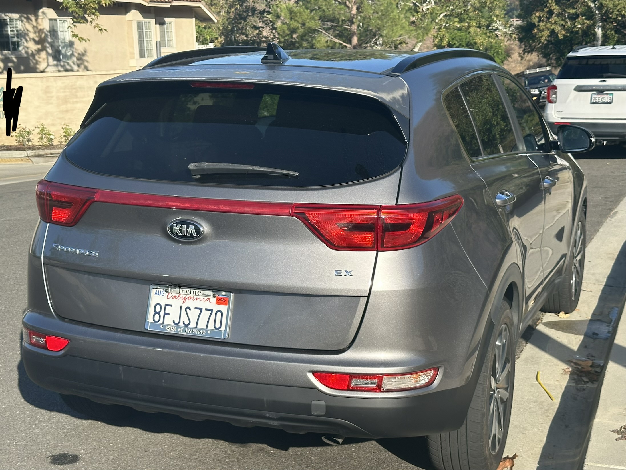 Used 2019 Kia Sportage EX w/ EX Premium Package FWD image 2