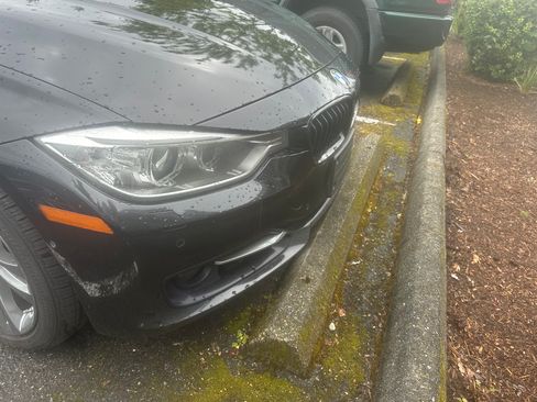 Used 2013 BMW 328i xDrive Sedan AWD/4WD image 5